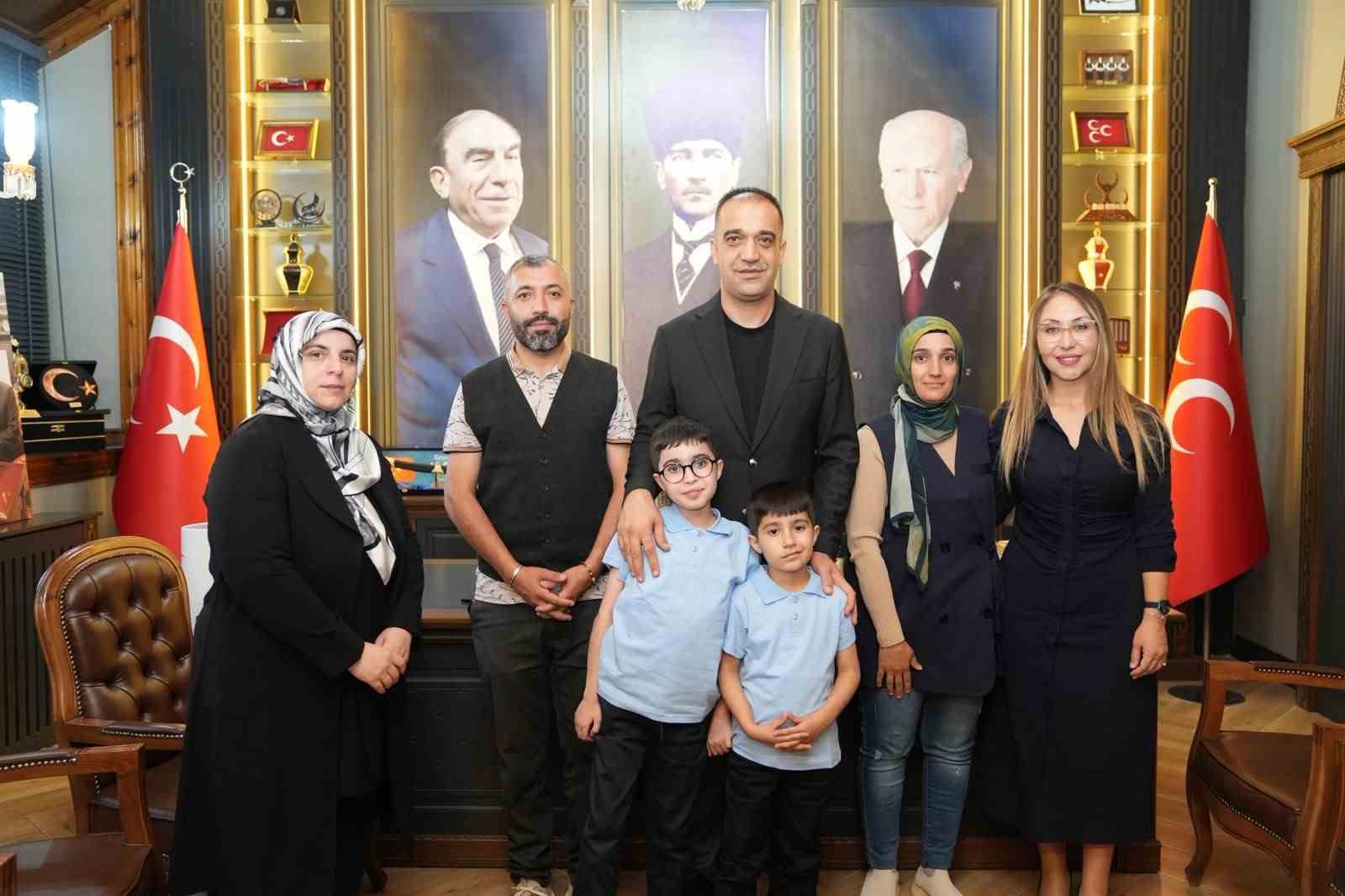 Erzurum&rsquo;da Ahmet Sami&rsquo;nin kampanyasında mutlu son: Tedavi i&ccedil;in yurt dışına gidiyor
