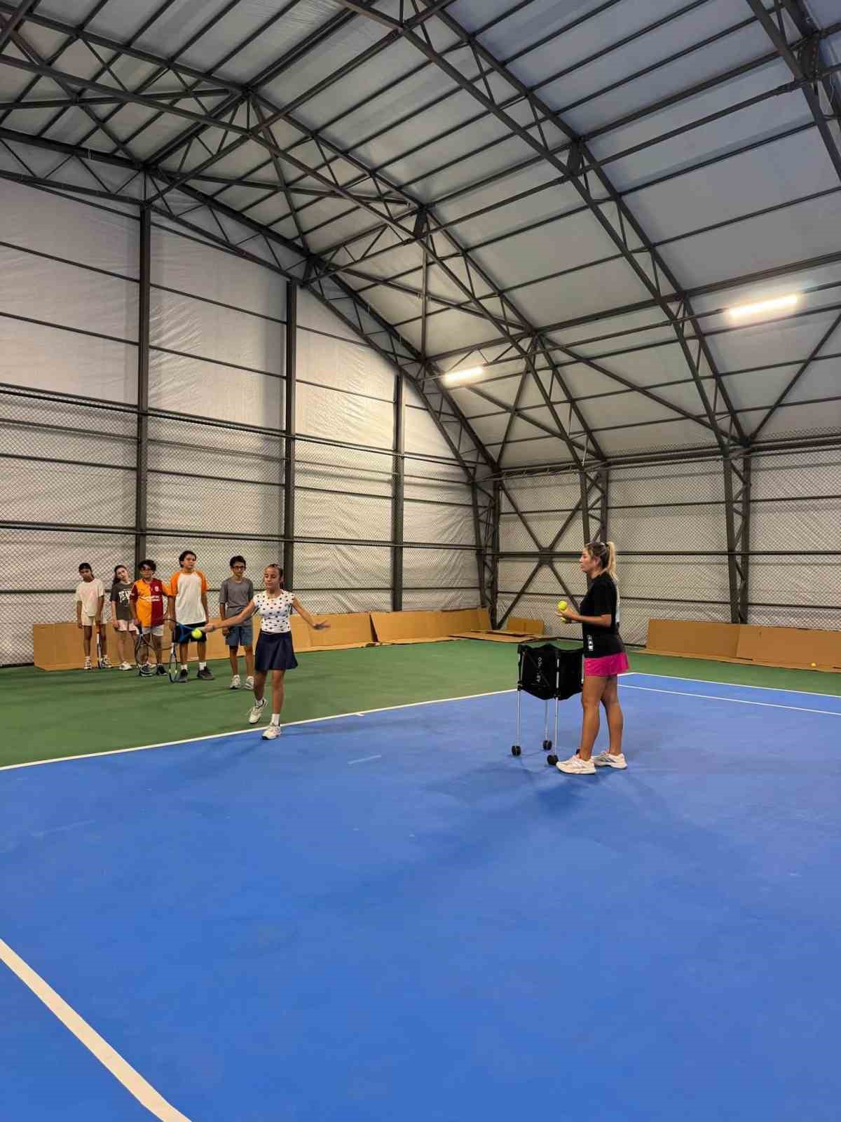 Muğla&rsquo;da &ccedil;ocuklar ve gen&ccedil;ler sporla buluşuyor