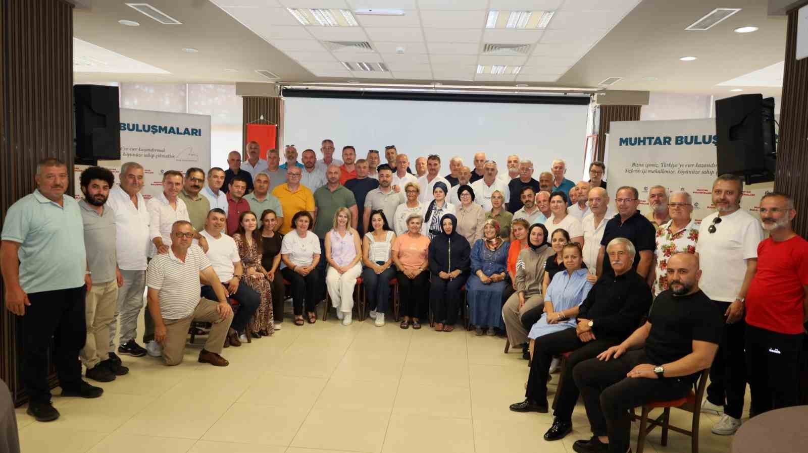 Kocaeli&rsquo;de muhtarlara iletişim ve ilk yardım eğitimi verildi
