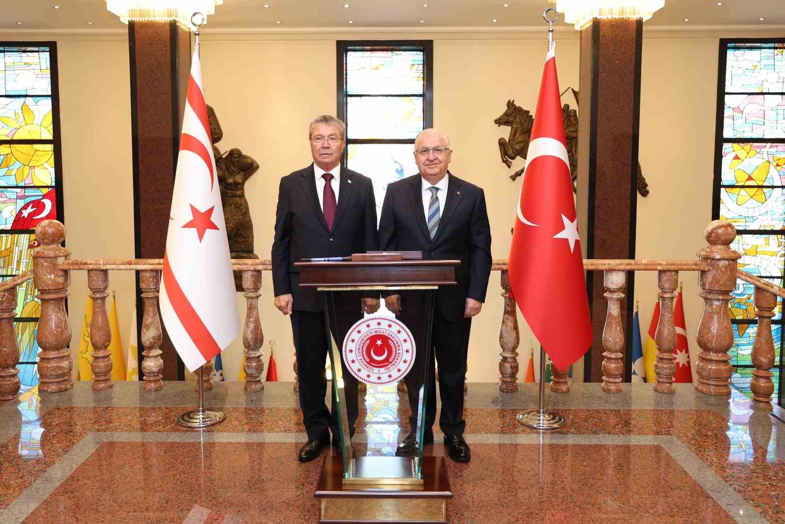 Bakan G&uuml;ler, KKTC Başbakanı &Uuml;stel ile g&ouml;r&uuml;şt&uuml;