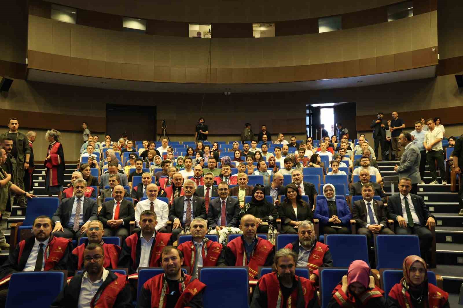 TBMM Yapay Zeka Araştırma Komisyonu Başkanı Fatih D&ouml;nmez&rsquo;e fahri doktora &uuml;nvanı verildi
