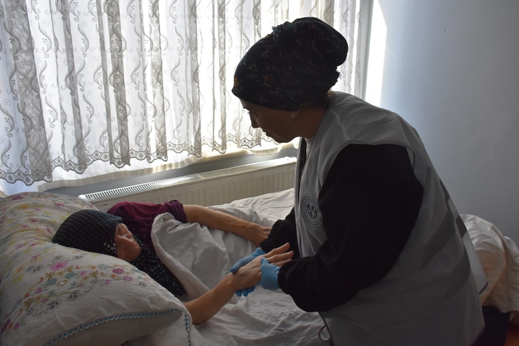 Başkan &Ccedil;olakbayrakdar&rsquo;ın g&ouml;n&uuml;llere dokunan hizmetleri dualarla ta&ccedil;lanıyor