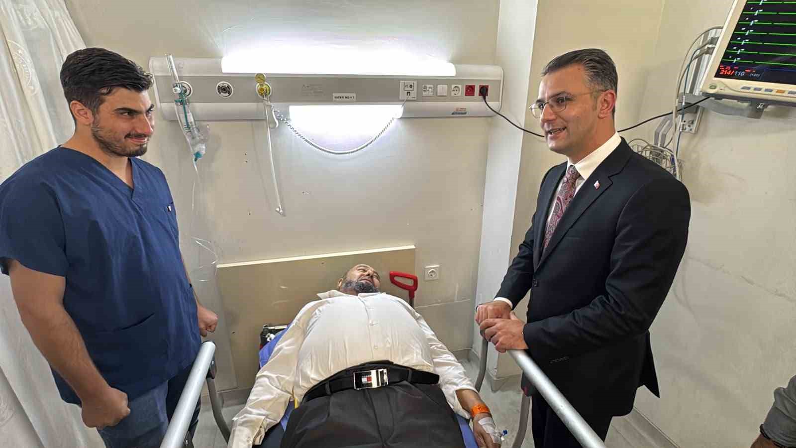 İki otomobil &ccedil;arpıştı, Kıbrıs gazisi yaralandı
