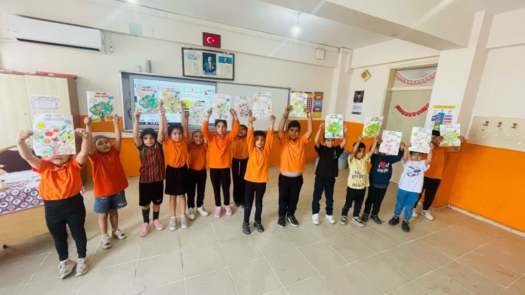 Mersin&rsquo;de okullarda ilk ders &rsquo;Yeşil Vatan&rsquo; oldu