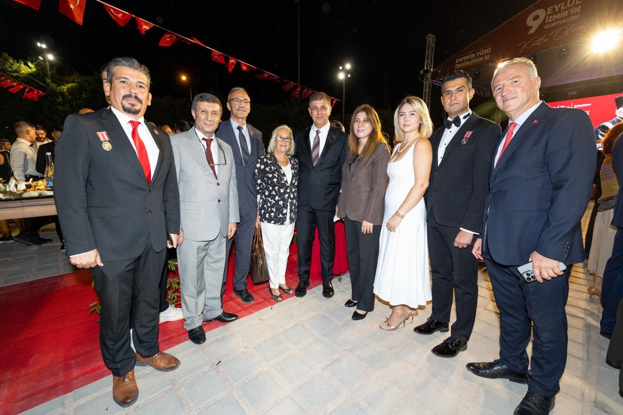 Kurtuluşun 104&rsquo;&uuml;nc&uuml; yıl coşkusu 9 Eyl&uuml;l Resepsiyonu ile başladı