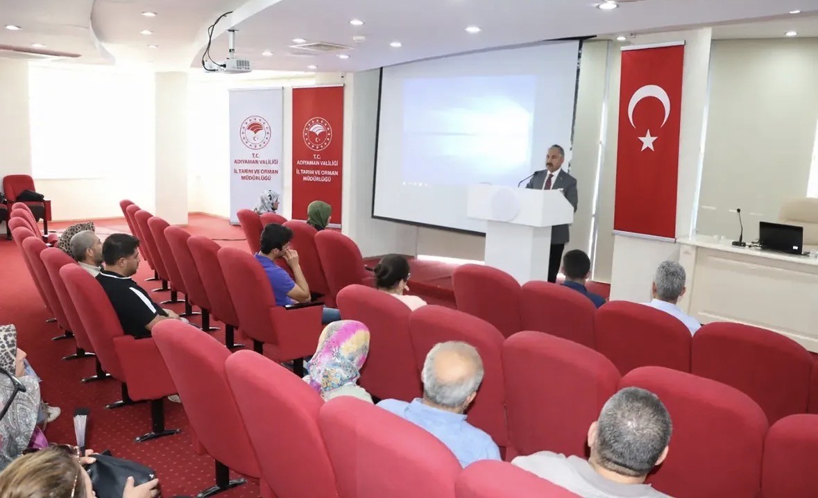 Okul kantin &ccedil;alışanlarına hijyen eğitimi