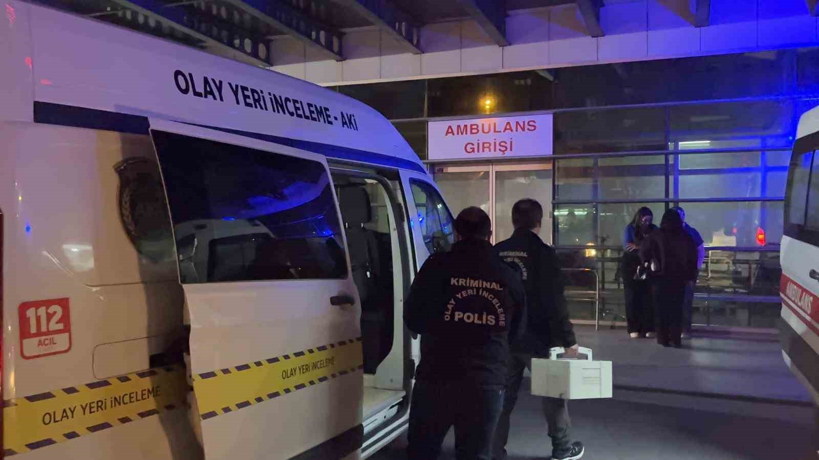 Kayınbaba kızıyla boşanma aşamasındaki damadını vurdu: 2&rsquo;si ağır, 3 yaralı