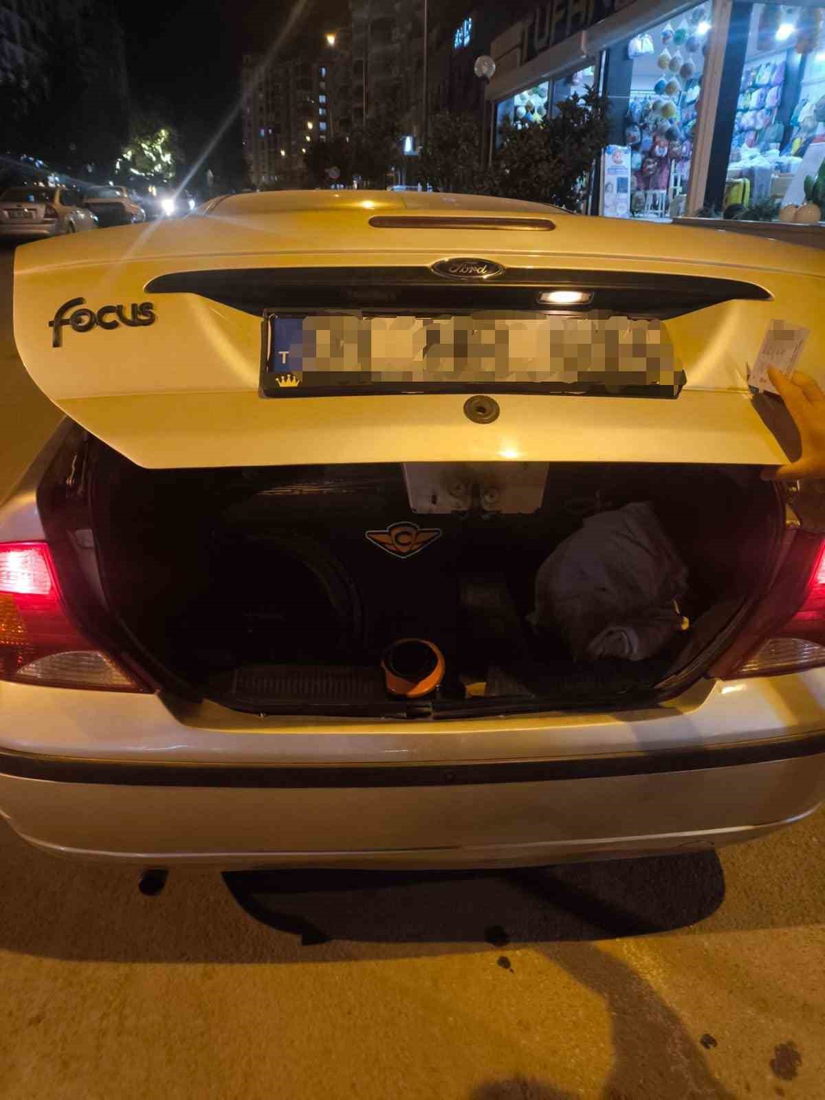 Kozan&rsquo;da ka&ccedil;ak t&uuml;t&uuml;n operasyonu