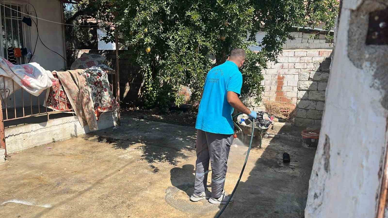 Germencik&rsquo;te haşere ve zararlılara karşı etkin m&uuml;cadele