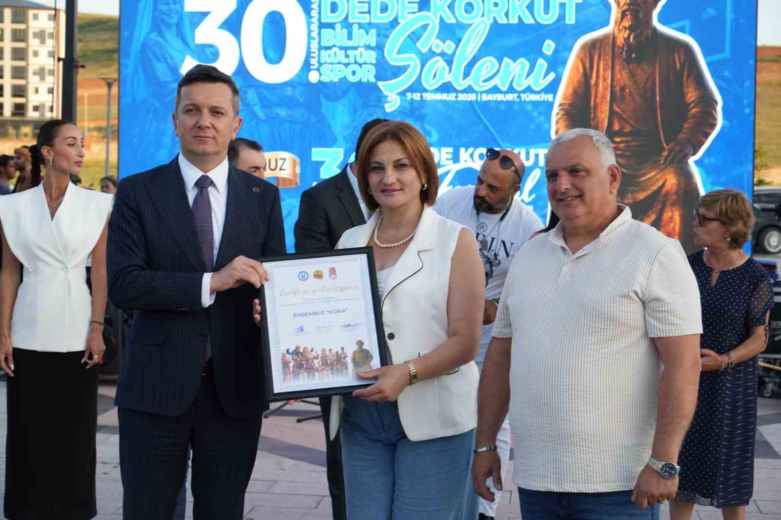 Dede Korkut Ş&ouml;lenleri&rsquo;nde d&uuml;nya k&uuml;lt&uuml;rleri aynı sahnede buluştu