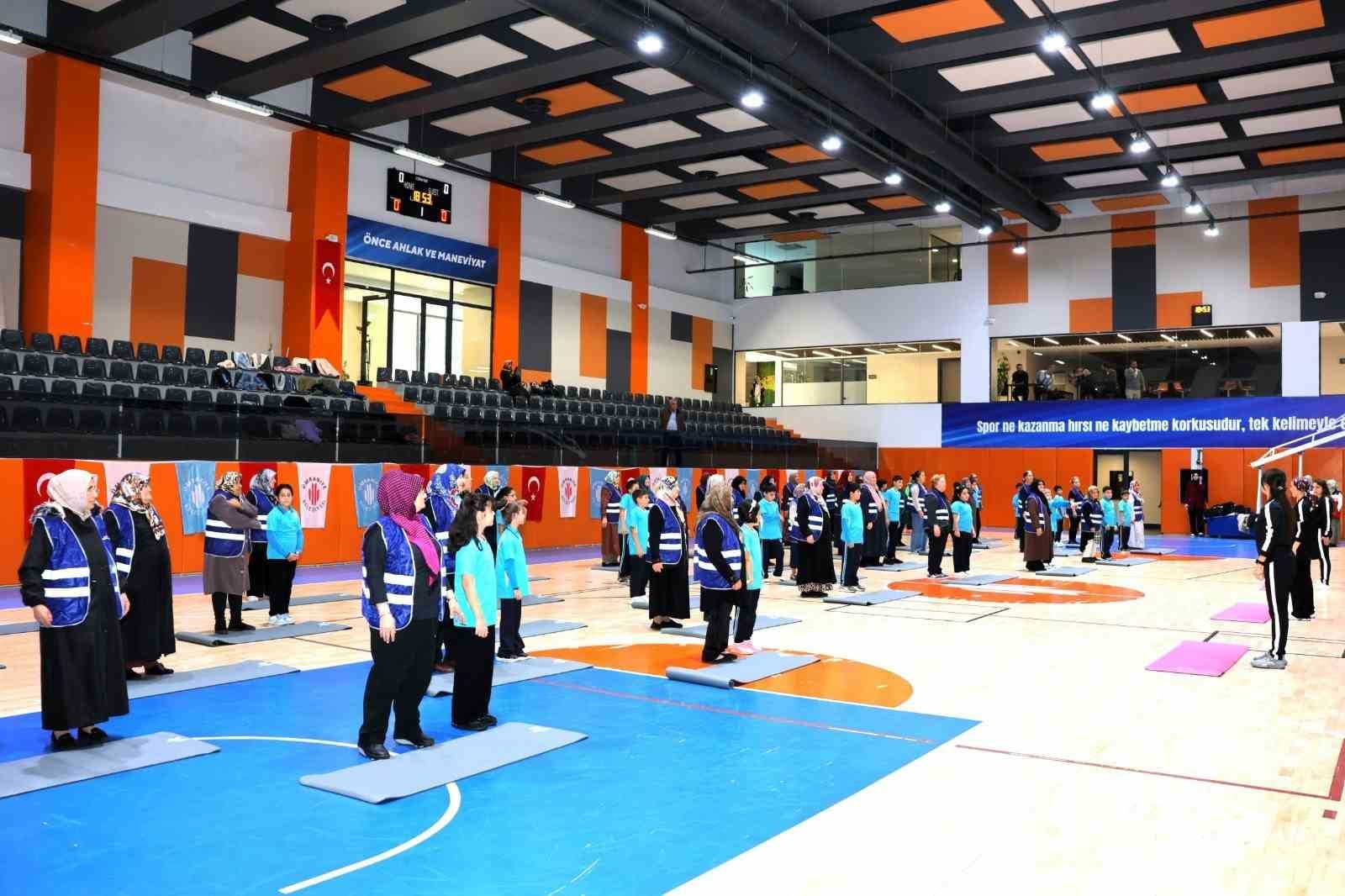 &Uuml;mraniye&rsquo;de D&uuml;nya Yaşlılar G&uuml;n&uuml;&rsquo;nde kuşaklar arası buluşma
