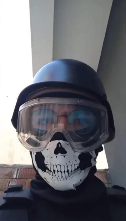 Eskişehir&rsquo;de neo-nazi sembol&uuml; olan h&uuml;cum yeleği ile 5 kişiyi bı&ccedil;aklayan saldırgan hayatını kaybetti