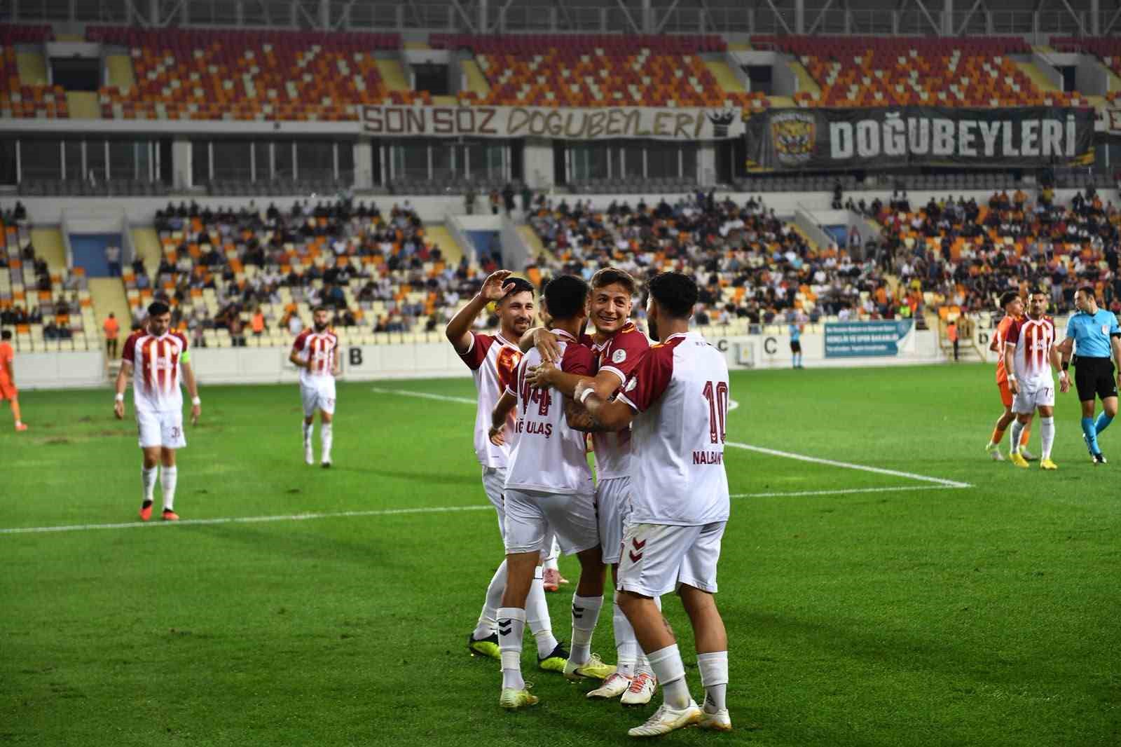Malatya Yeşilyurt Spor, Adanaspor&rsquo;u 8-0 mağlup etti
