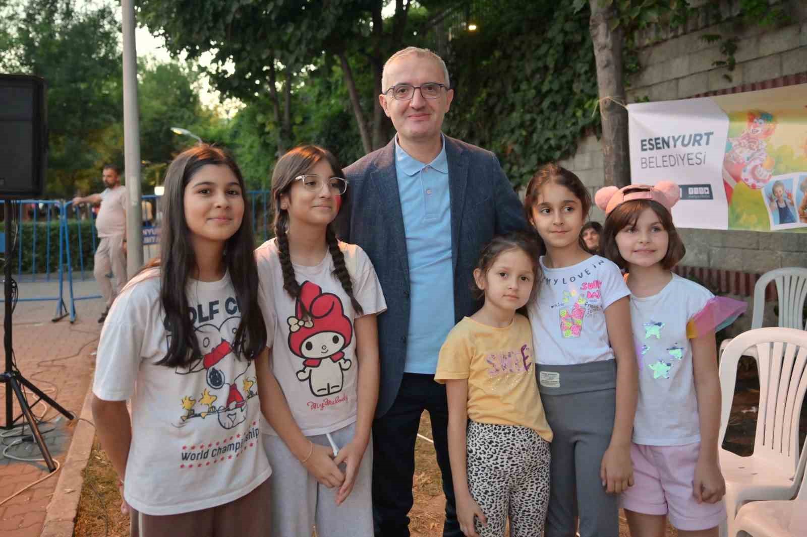Esenyurt&rsquo;ta yaz akşamları k&uuml;lt&uuml;r ve sanat etkinlikleriyle renklendi