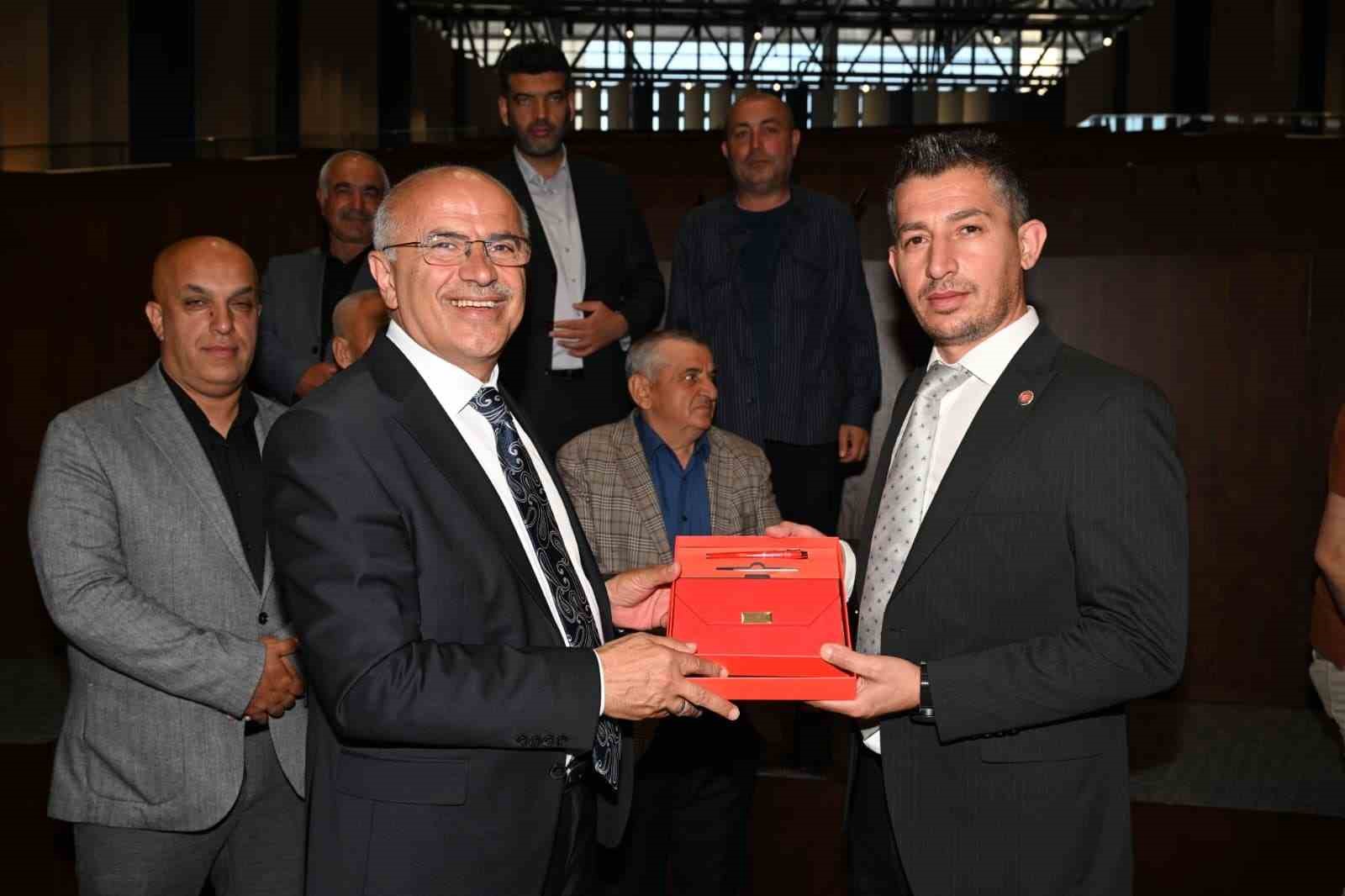 Başkan Er, muhtarların taleplerini dinledi