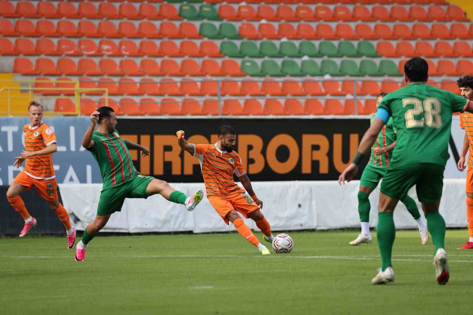 Alanyaspor, Amed Sportif Faaliyetler&rsquo;i 4-0 mağlup etti