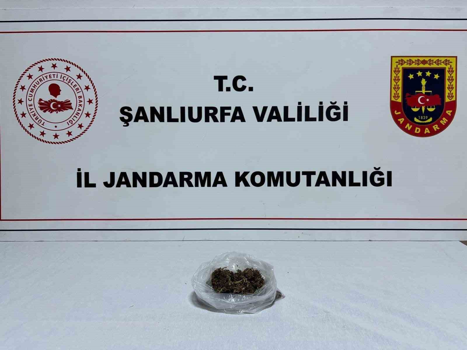 Şanlıurfa&rsquo;da uyuşturucu operasyonları: 5 g&ouml;zaltı