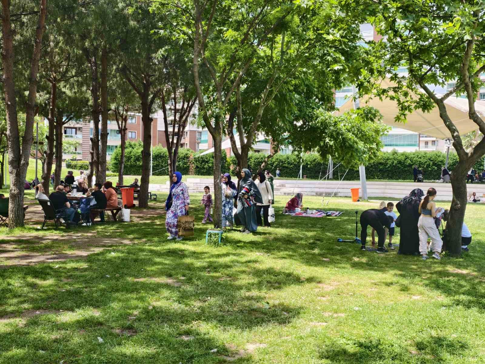19 Mayıs&rsquo;ta Atat&uuml;rk Kent Parkı doldu taştı