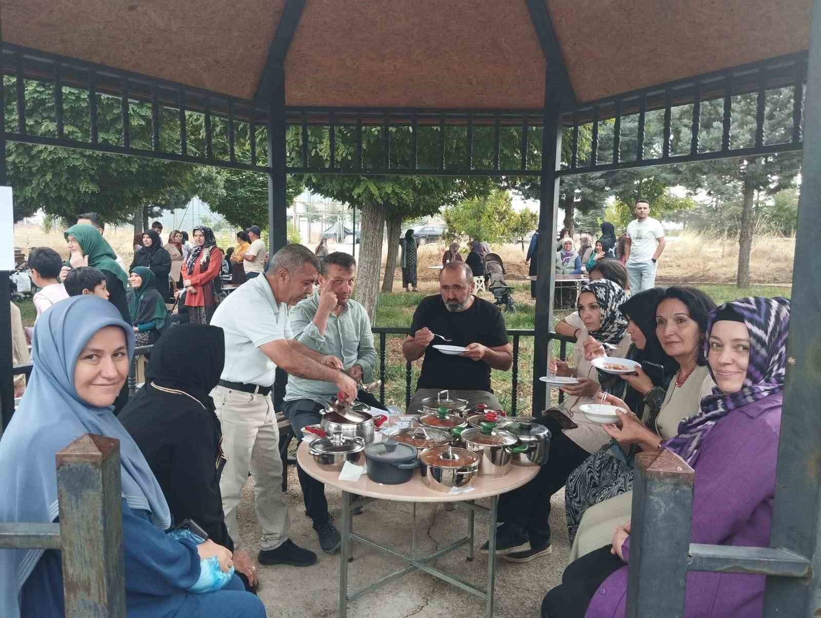 Beyşehir&rsquo;in coğrafi işaretli fasulyesi herkesi buluşturdu