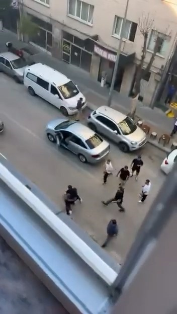 "Sinyal ver" diye bağırdı, sözlü tartışma kameraya yansıdı