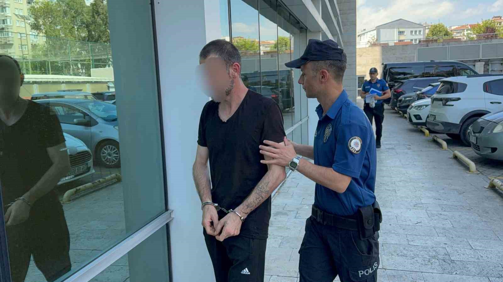 Bı&ccedil;aklı saldırının zanlısı tutuklandı