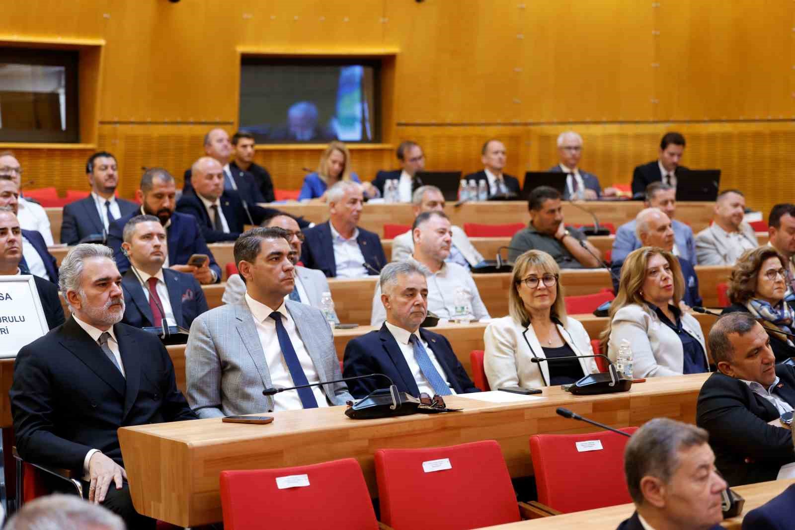 İzmir oda ve borsaları se&ccedil;imlerden &ouml;nce son kez bir araya geldi