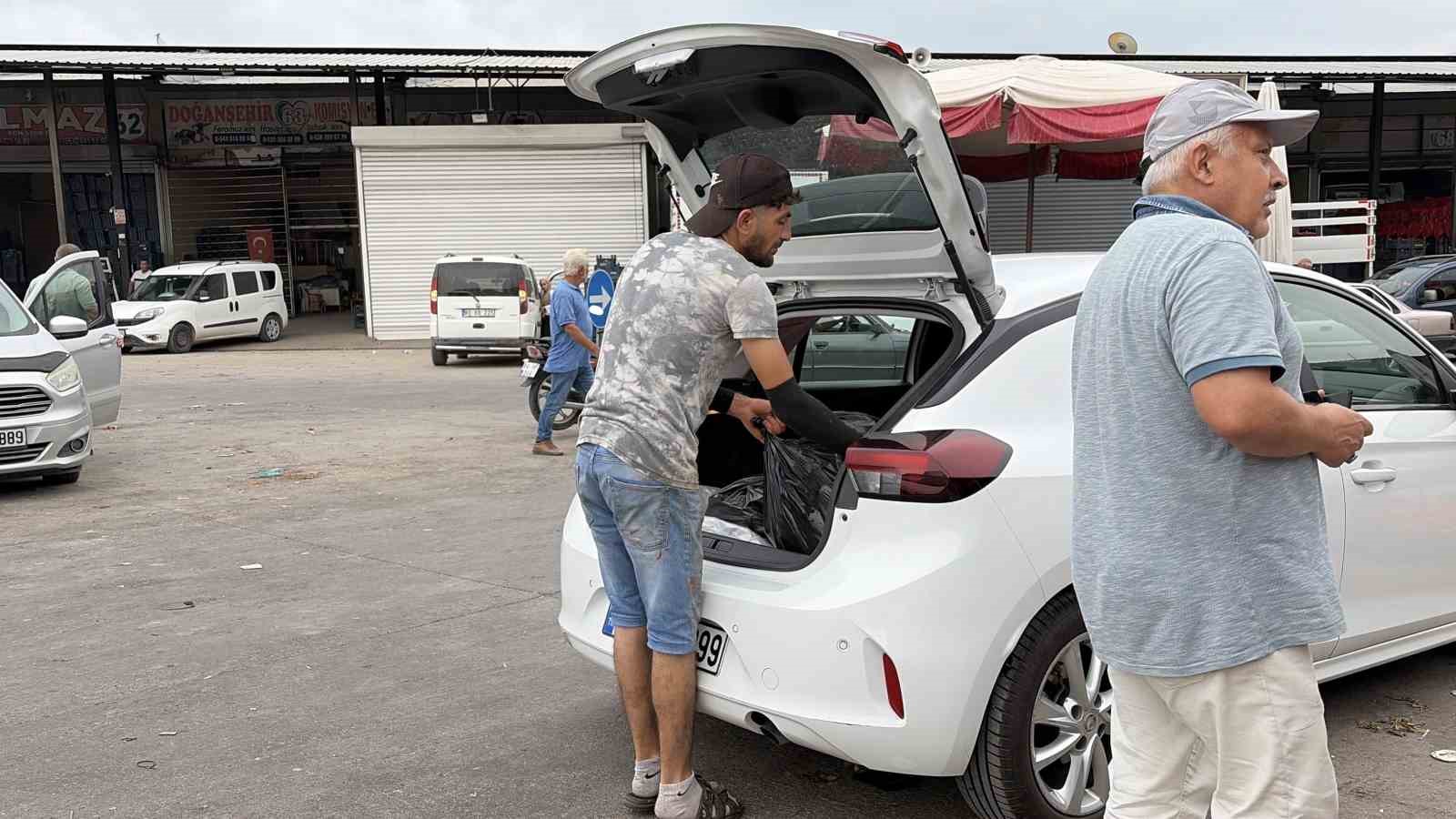 Osmaniyeli kadınların sal&ccedil;a ve konserve mesaisi başladı
