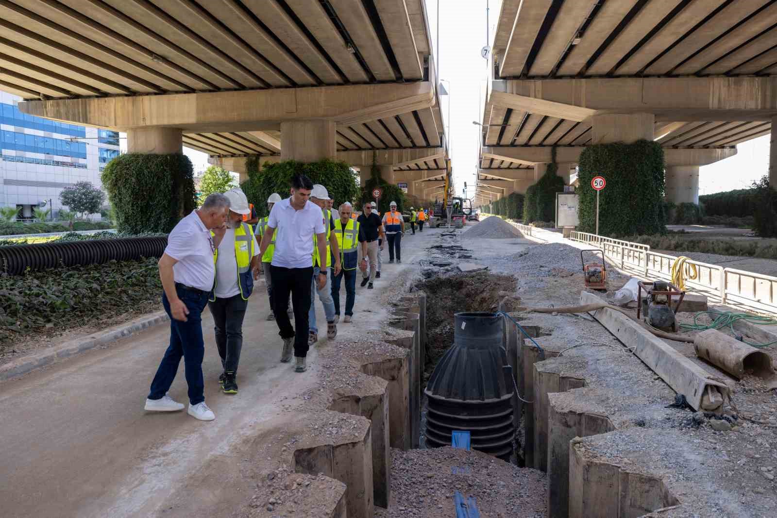 Alsancak&rsquo;ın altyapısı g&uuml;&ccedil;leniyor