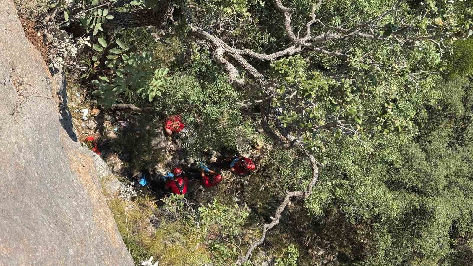 Kayak&ouml;y&rsquo;de y&uuml;ksekten d&uuml;şen 45 yaşındaki şahıs hayatını kaybetti