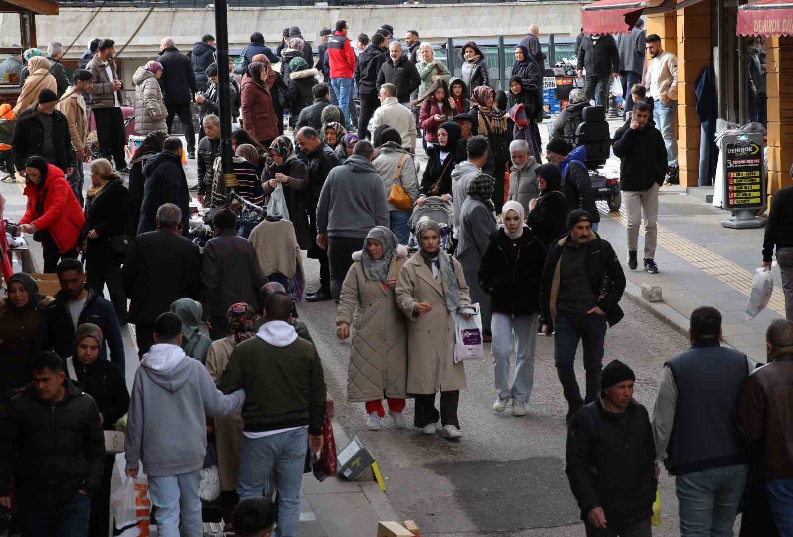 Sivas&rsquo;ın n&uuml;f&uuml;s&uuml; yaşlandı, gen&ccedil; n&uuml;fus hızla azalıyor