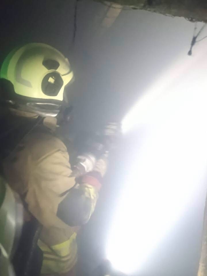 Antakya&rsquo;da metruk binada yangın &ccedil;ıktı