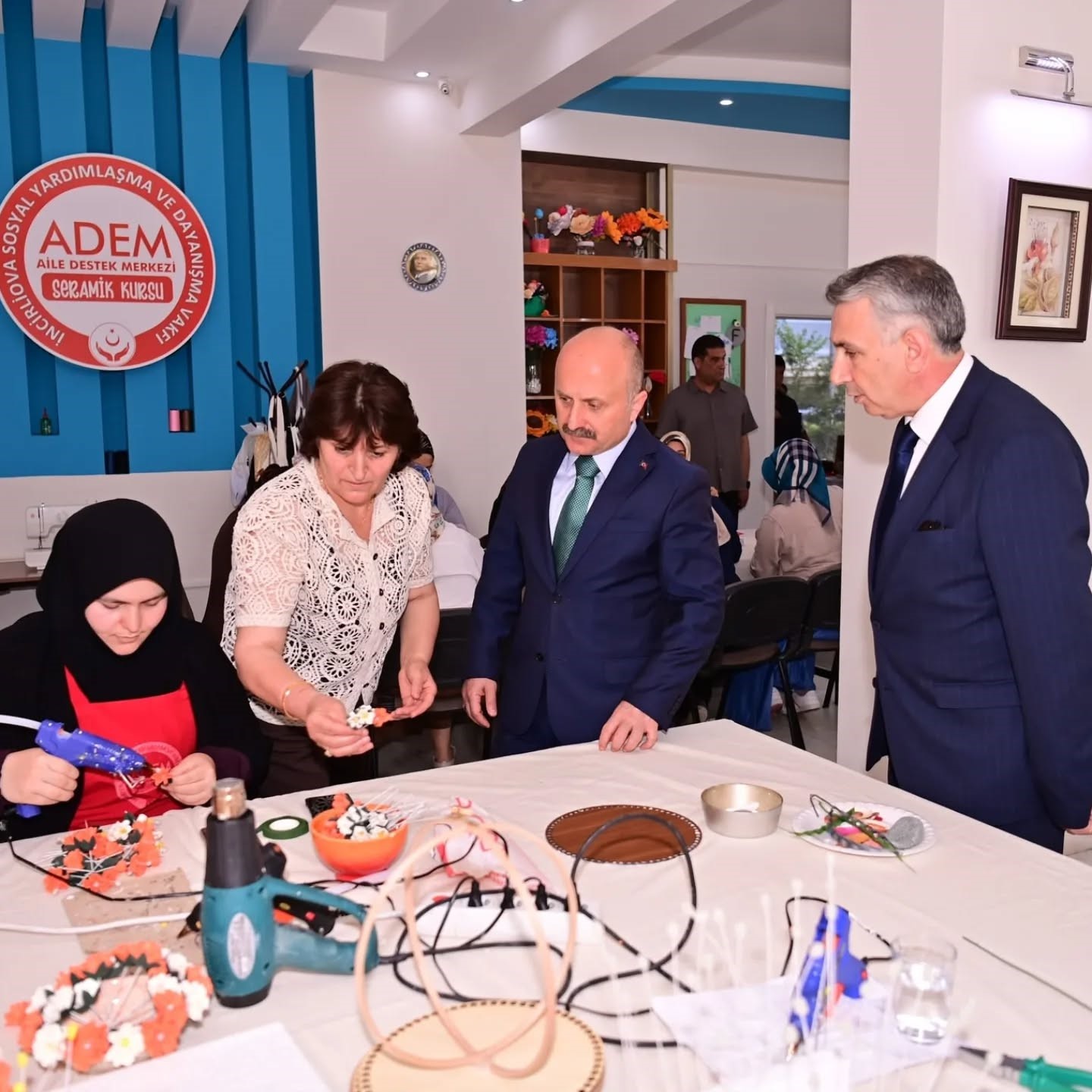 Vali Varol, İncirliova&rsquo;da vatandaşlarla buluştu