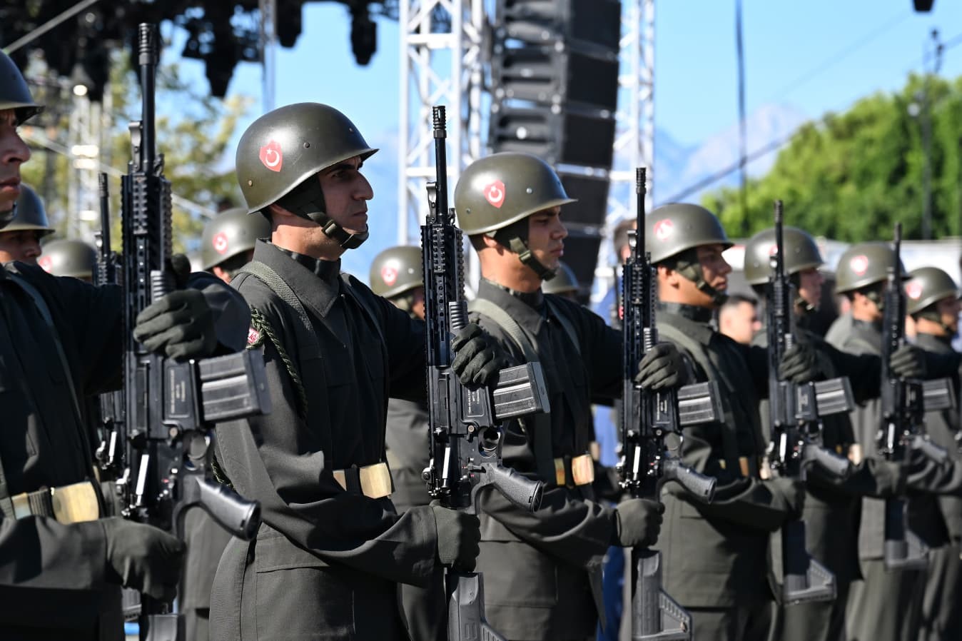 Antalya&rsquo;da 30 Ağustos coşkusu yaşandı