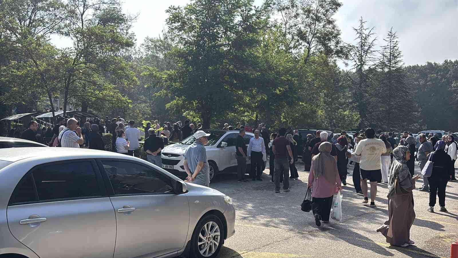 Bolu&rsquo;da binlerce memur adayı KPSS&rsquo;de ter d&ouml;kt&uuml;