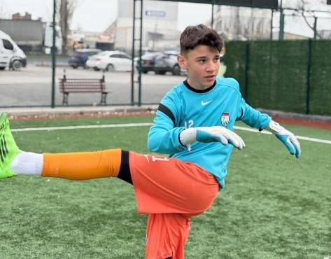 Erdemspor’un genç kalecisi İbrahim Esad Gürcü Erzurumspor’a transfer oldu