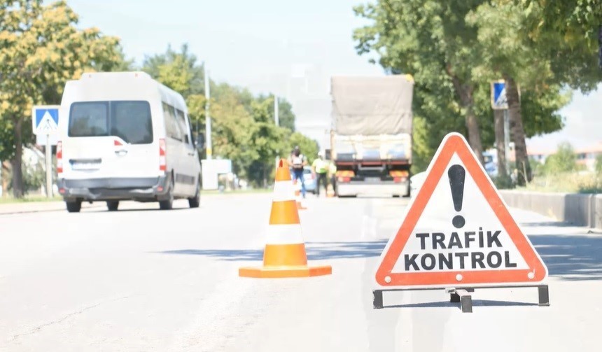 Erzincan’da drone destekli trafik denetimi