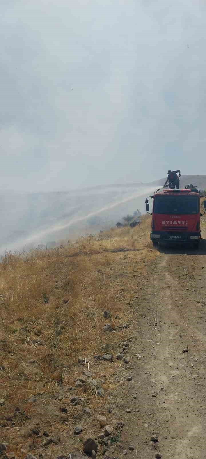 Şuhut&rsquo;ta bir g&uuml;nde 5 ayrı noktada arazi yangını