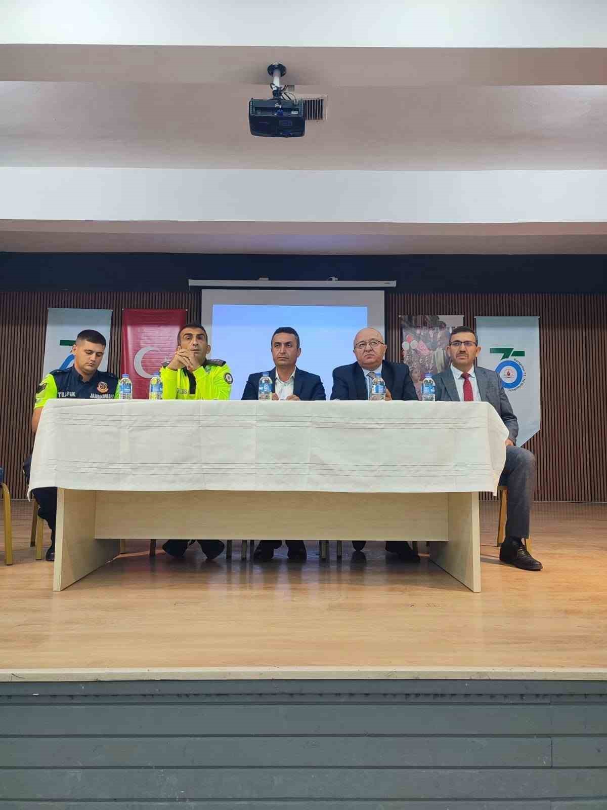 Karapınar&rsquo;da taşımalı eğitim &ouml;ncesi servis şof&ouml;rlerine uyarı