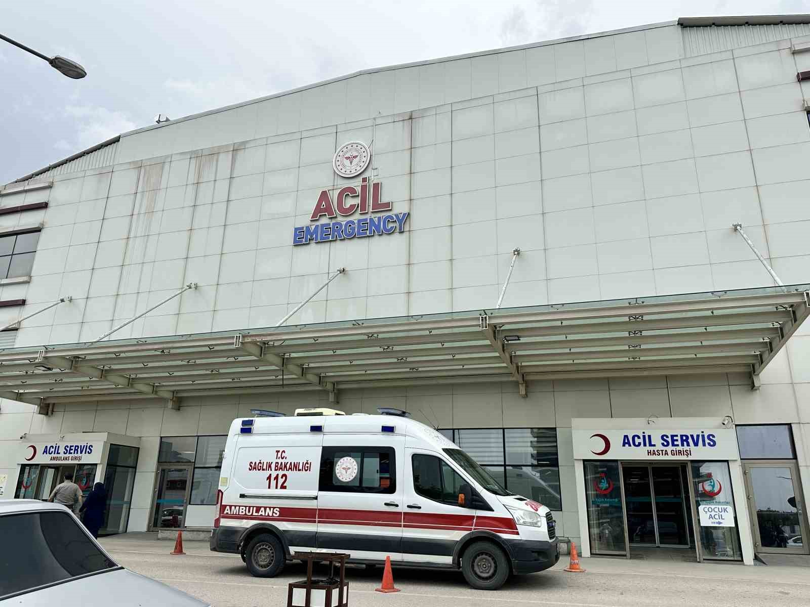 Kastamonu&rsquo;da karbonmonoksit gazından etkilenen 12 iş&ccedil;i hastaneye kaldırıldı