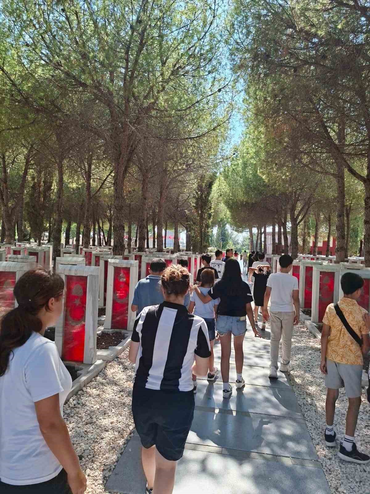 D&uuml;zce&rsquo;den &ccedil;ocuklara &Ccedil;anakkale tarihi yolculuğu