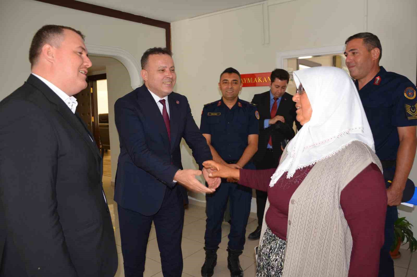 Tarlasını Jandarma Asayiş Vakfı&rsquo;na bağışladı