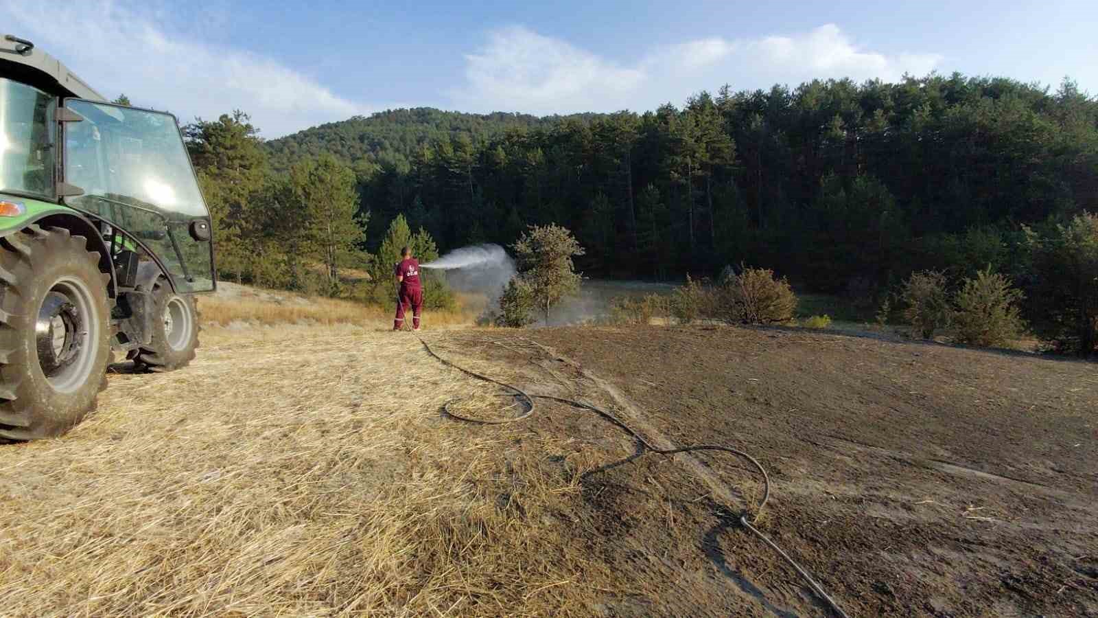 Bolu&rsquo;da orman kenarında anız yangını: K&ouml;yl&uuml;lerin su tankerli m&uuml;dahalesi faciayı &ouml;nledi