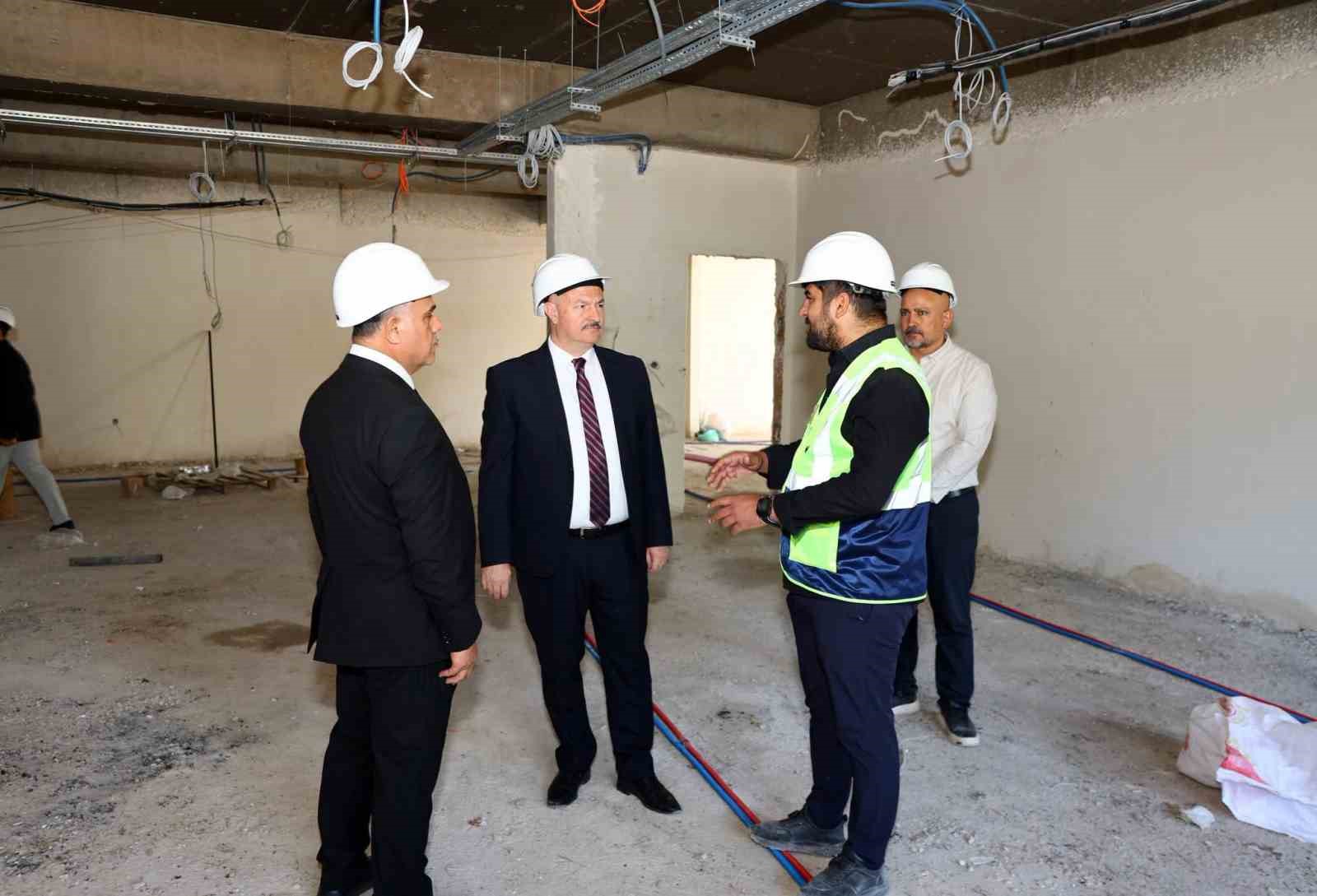 SGK İl M&uuml;d&uuml;rl&uuml;ğ&uuml; yeni hizmet binasında &ccedil;alışmalar s&uuml;r&uuml;yor
