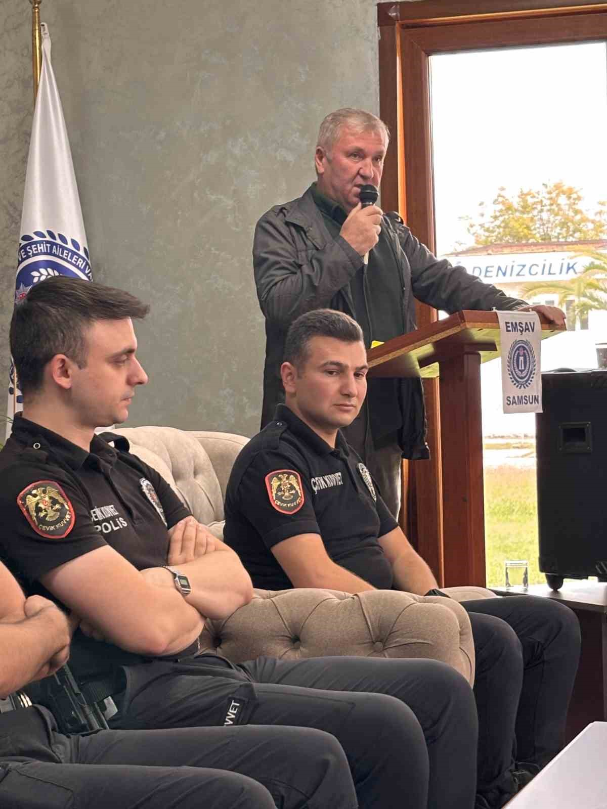 273 aydır şehitler i&ccedil;in aynı duada buluşuyorlar