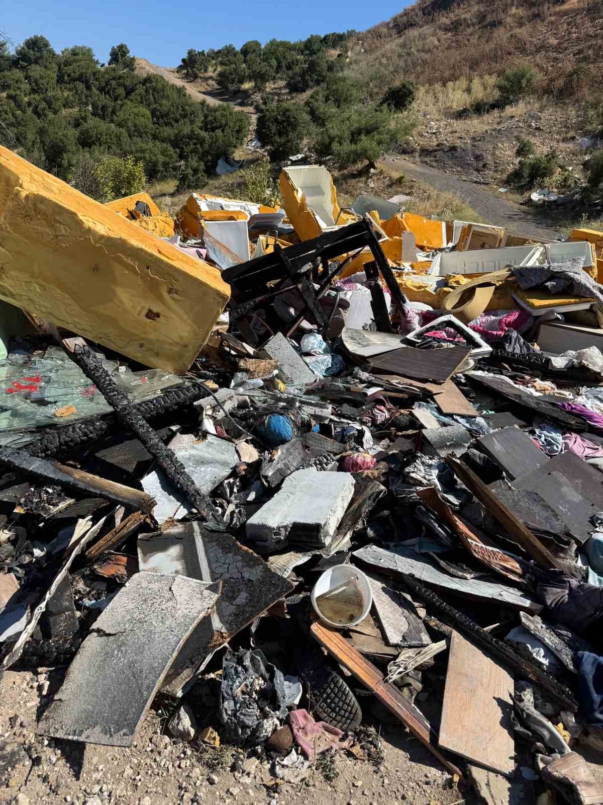 Orman sahasına atık d&ouml;ken şahsa ceza