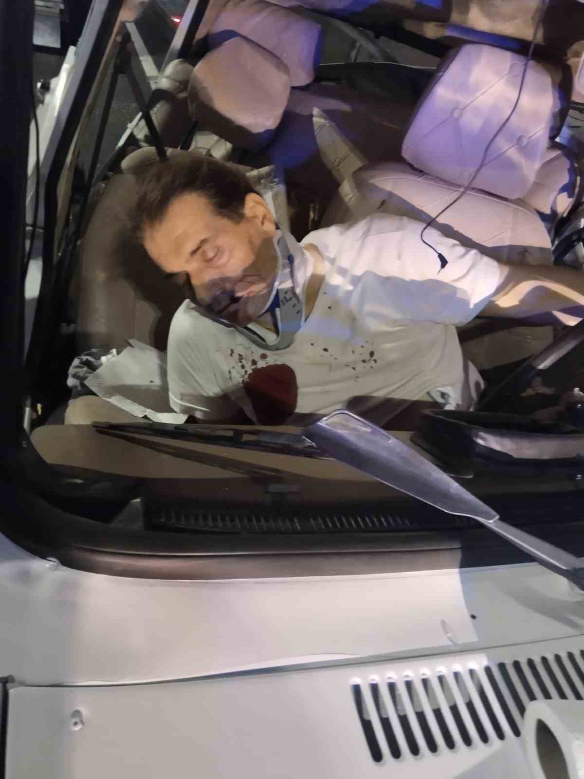 Yeni Zigana T&uuml;neli&rsquo;nde tır otomobile arkadan &ccedil;arptı: 1&ouml;l&uuml;, 2 yaralı