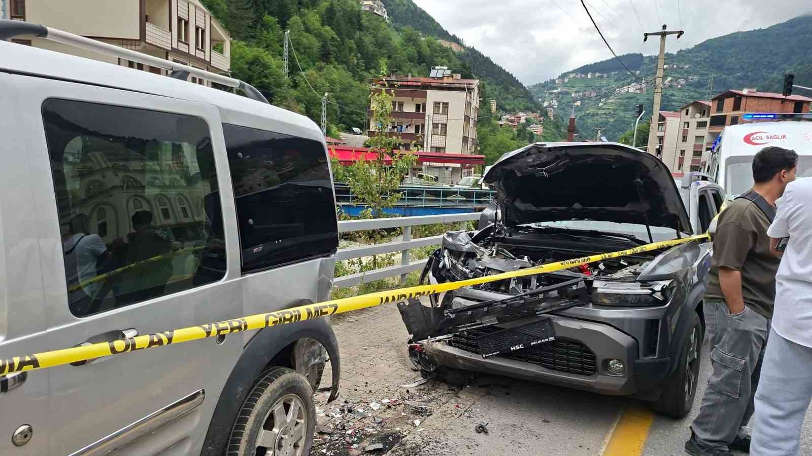 Trabzon&rsquo;da trafik kazası: 7 Arap turist yaralı