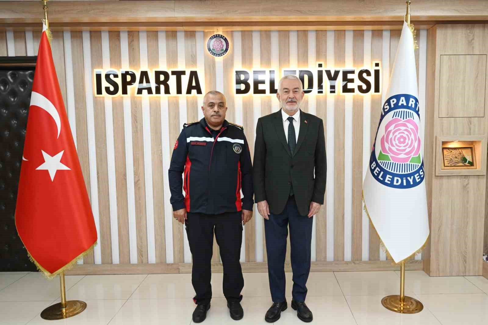 Başkan Başdeğirmen: "İtfaiyemiz hayatın bir&ccedil;ok alanında vatandaşımızın yanında"