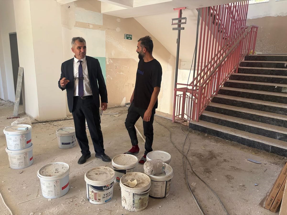 S&ouml;ke&rsquo;de okul g&uuml;&ccedil;lendirme &ccedil;alışmaları hız kesmeden s&uuml;r&uuml;yor