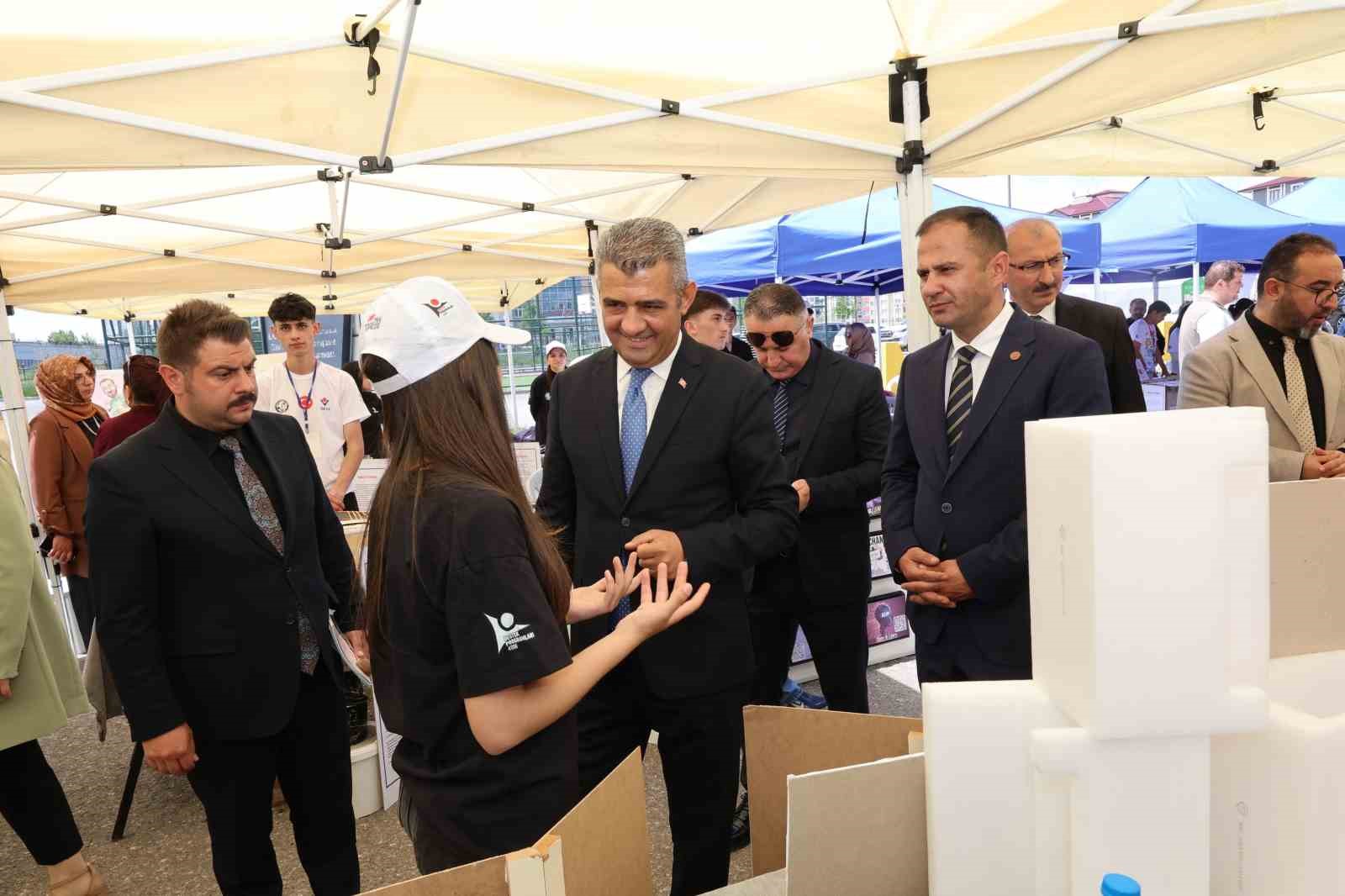 Bilim Fuarları Festivali Erzurum&rsquo;da b&uuml;y&uuml;k bir coşkuyla ger&ccedil;ekleştirildi
